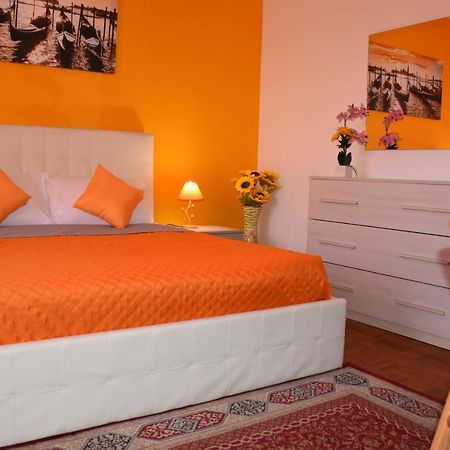 Venice Day Apartment เมสเตร ภายนอก รูปภาพ