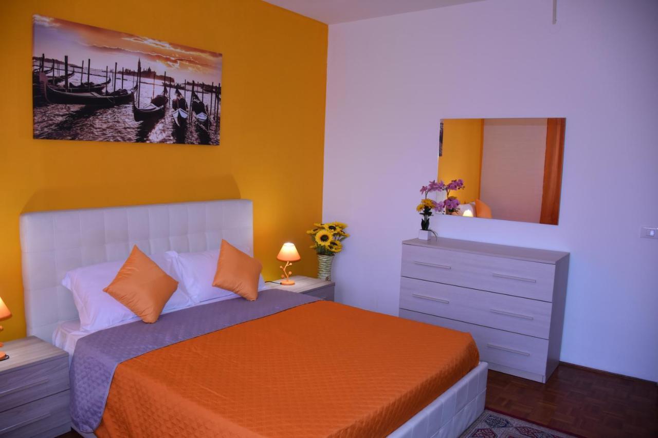 Venice Day Apartment เมสเตร ภายนอก รูปภาพ